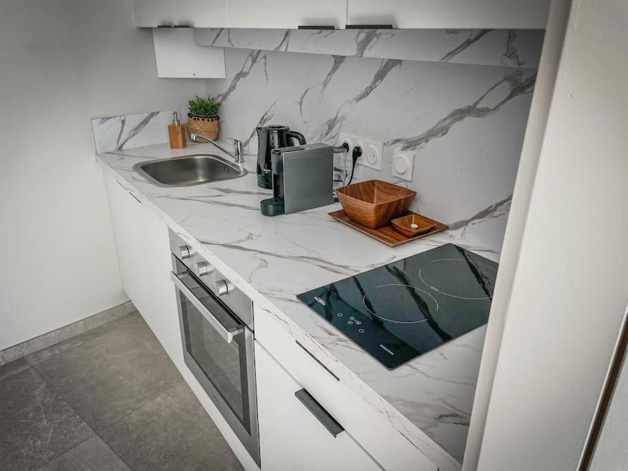Suite Luxueuse Jacuzzi Suite Amantis By Noma Saint-Chamond Exterior foto